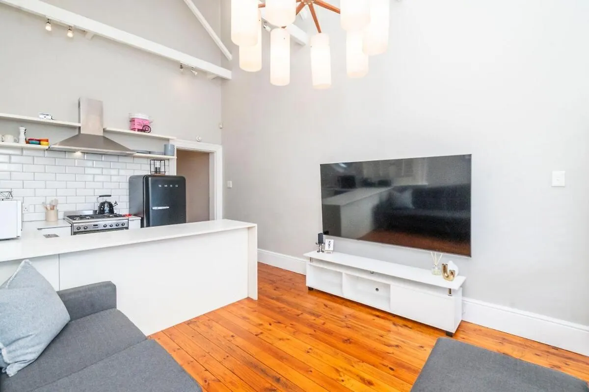 別荘 2-Bed Rose Cottage In Woodstock ケープタウン